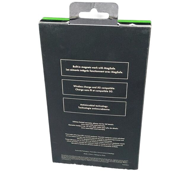 Kate Spade iPhone 15 Pro Max MagSafe Case Hard Shell Scattered Flowers NEW - Picture 2 of 6